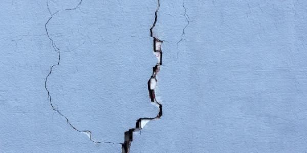 Pintar Fachadas de Casas Unifamiliares / Chalets Copons · Reparación, Sellado de Grietas y Desperfectos